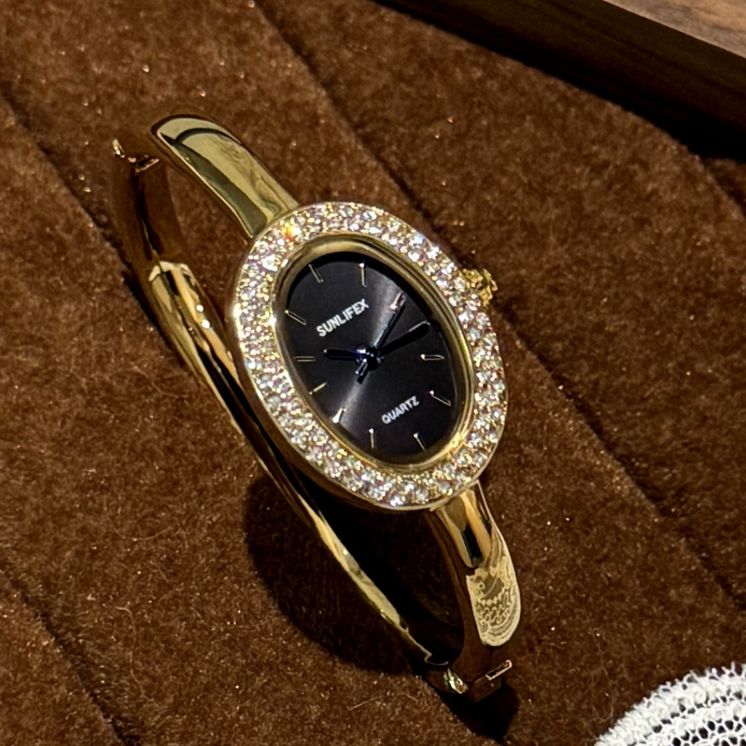 Strass oval dial pulseira reló - Quiet Luxury Watch avaliação e preço
